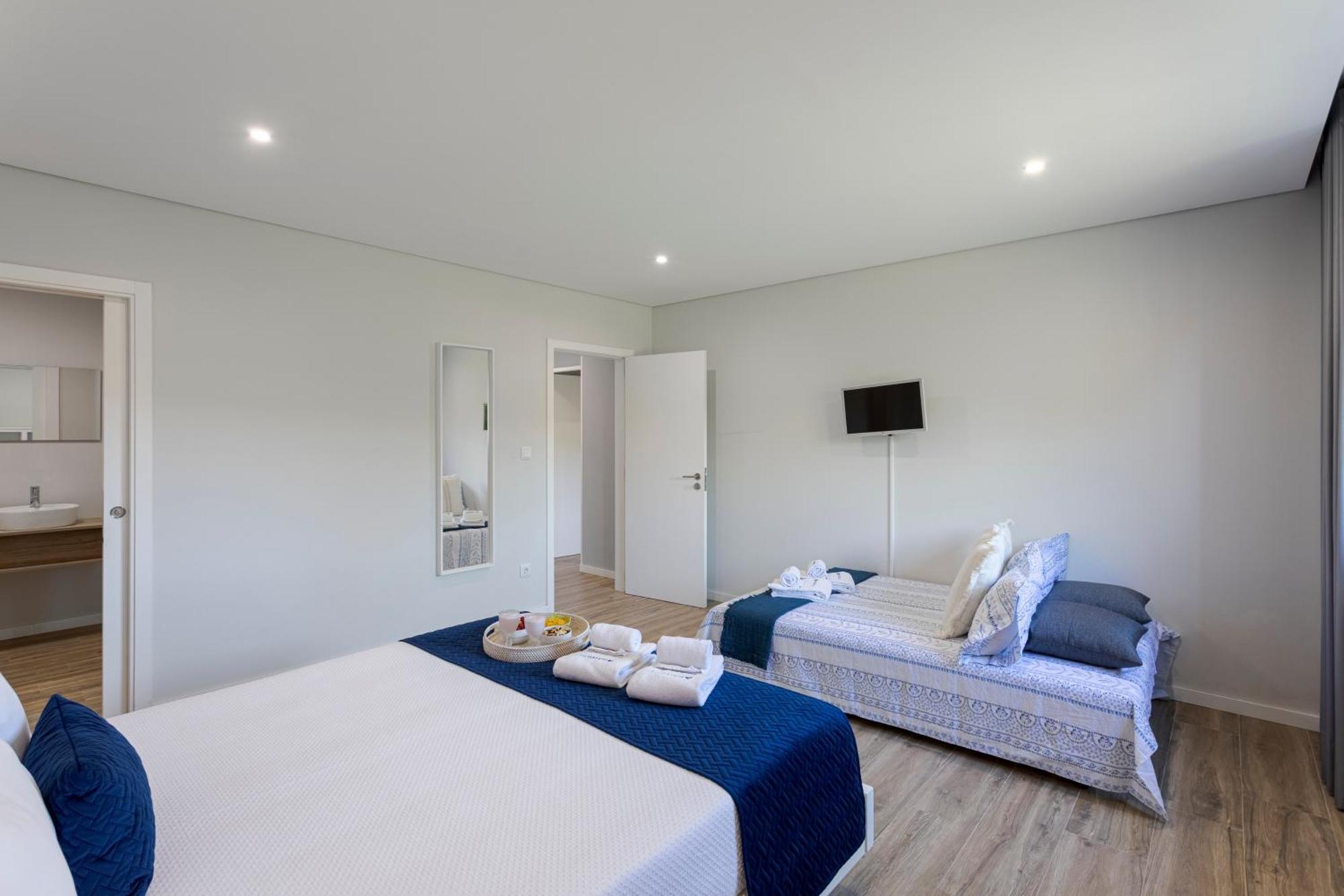 Spacious Villa Pool & Douro View By Host Wise Santa Marinha do Zêzere 部屋 写真